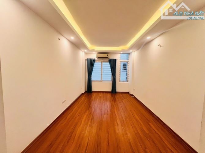 Trần Quốc Vượng 35m2 - 5 tầng-giao thông thuận tiện  7,x tỉ - 13