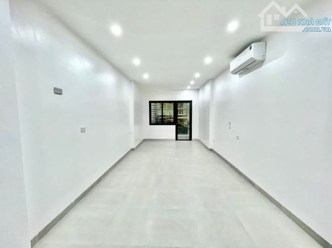 Nhà  phố Trần Cung. Gara ô tô, Ô TÔ tránh.  Kinh doanh. Than 52m2 7 tầng. Mt 3,8m. 18,8 t - 13