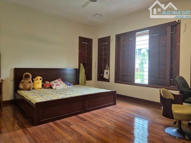 Biệt thự vườn Đào- Q. Tây Hồ- 231m2, xây 6 tầng cực đẹp - 15