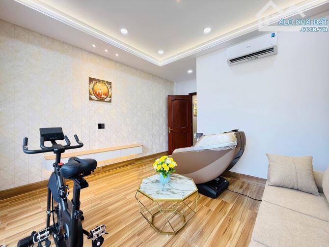 CHỦ KẸT TIỀN CẦN BÁN NHÀ ĐƯỜNG NGUYỄN TRỌNG TUYỂN, PHƯỜNG 8, PHÚ NHUẬN - GIÁ:4TỶ840/66,8M2 - 17