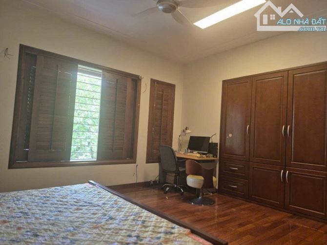 Biệt thự vườn Đào- Q. Tây Hồ- 231m2, xây 6 tầng cực đẹp - 18