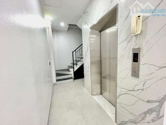 Nhà  phố Trần Cung. Gara ô tô, Ô TÔ tránh.  Kinh doanh. Than 52m2 7 tầng. Mt 3,8m. 18,8 t - 18