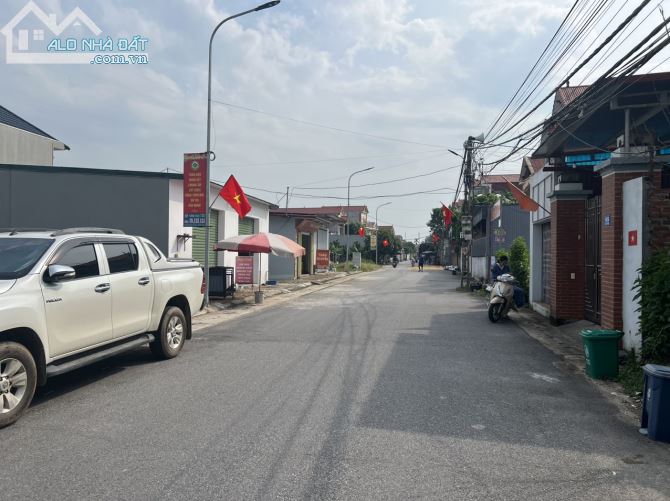 Thanh khoản lô đất 260m full thổ cư Thôn Hương Đình Xã Mai Đình, Huyện Sóc Sơn - 2