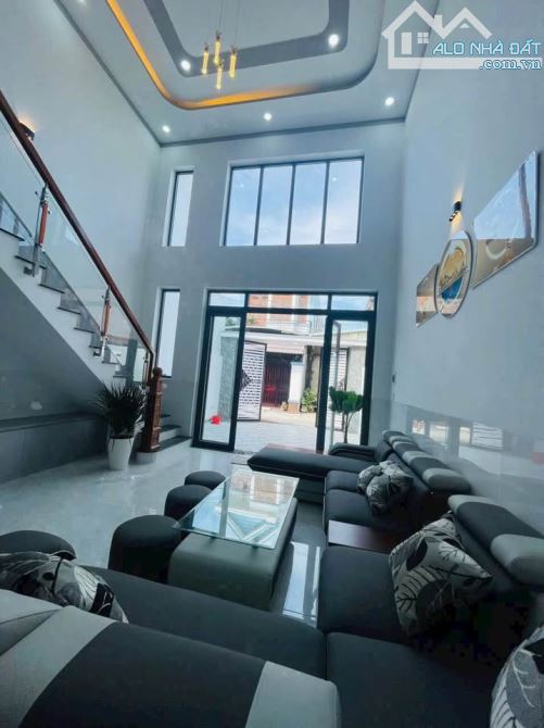 Bán Nhà1 trệt 1 lầu MT Nguyễn Thị Búp,shr ,Quận 12 diện tích 90m2 - 2