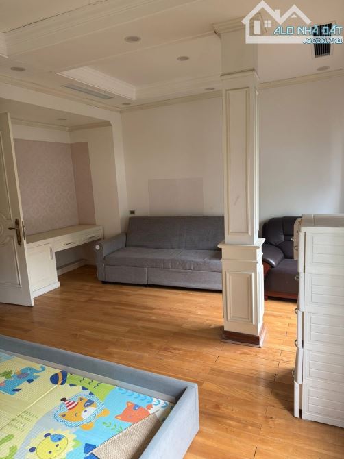 BÁN TOÀ VĂN PHÒNG MẶT PHỐ LẠC LONG QUÂN 68m2 - 8T THANG MÁY - MT 6m - 44 TỶ - KINH DOANH - 2