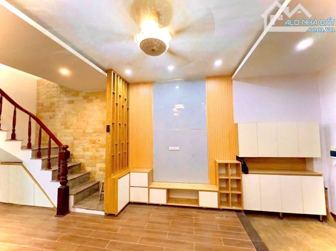 BÁN NHÀ PHỐ VỌNG - NHÀ ĐẸP Ở LUÔN - GẦN CHỢ - CÁCH OTO 20M - NGÕ THÔNG -2 THOÁNG - Ở SƯỚNG - 2