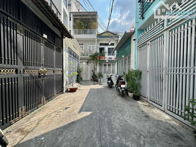 Bán nhà Cấp 4 - Căn Góc 2 MT Ko Lộ Giới, Quy hoạch - 62m2 - 5.95 tỷ - 2