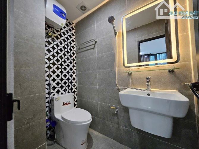 Bán nhà 5 tầng siêu đẹp phố Nam Dư, Hoàng Mai 38m giá nhỉnh 5 tỷ. - 2