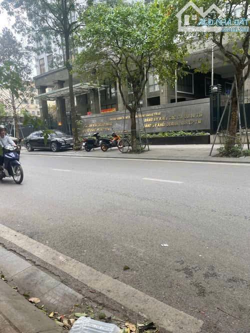 BÁN NHÀ QUÁN THÁNH 110M 4 TÀNG MẶT TIỀN 5.4M 3 THOÁNG GÀN HỒ GIÁ 36 TỶ - 2