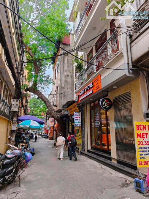 Lô góc, mặt ngõ Nguyễn Trãi, 25m ra phố, oto tránh, kdoanh siêu tốt, sổ 61m2. Giá 23.2 tỷ - 2
