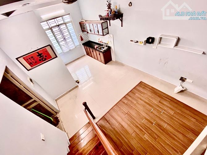 Bán nhà tập thể trung tâm đống đa nhà đẹp ở ngay hai thoáng ánh sáng tự nhiên - 2
