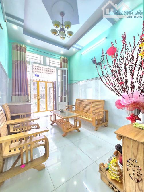 bán nhà hẻm 2266 Huỳnh Tấn Phát, Phú Xuân Nhà Bè DT 3x18 m gồm 3 lầu giá cực rẻ chỉ 2,49 ỷ - 2