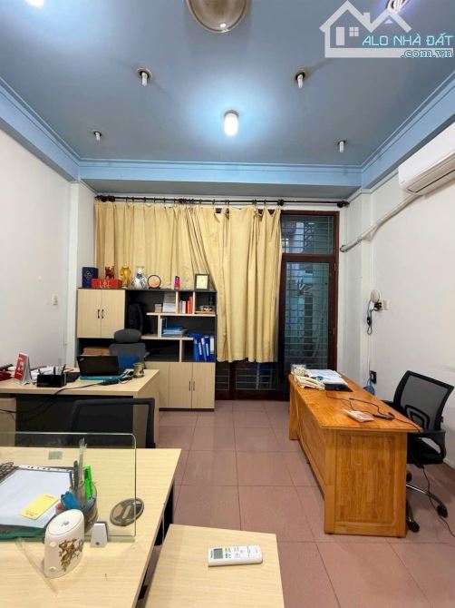NHÀ HẺM 6M CỘNG HÒA 84M2 4.2M X 20M 3 TẦNG - 2