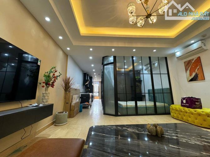 NHÀ MỚI CẦU DIỄN  - 45M2 - MT5M - Ô TÔ TRÁNH NHAU - SỔ VUÔNG - CHỈ 8 TỶ HƠN - 2