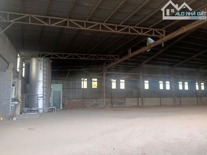 cho thuê xưởng 1800m2 Giá chỉ 37tr P Tân Hoà - 2