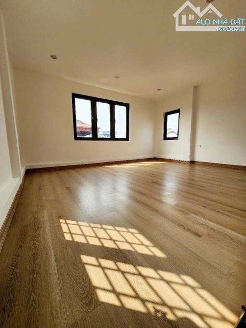 BÁN NHÀ LÔ GÓC – PHỐ BẠCH MAI – 5 TẦNG ĐẸP LONG LANH – FULL NỘI THẤT – GIÁ CHỈ 8.2 TỶ - 2