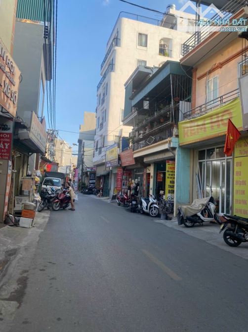 NHÀGẦN  ĐẠI HỌC MỎ  - BẮC TỪ LIÊM- DT55M2 - 4 TẦNG - GIÁ 8,3 TỶ - Ô TÔ ,THÔNG , KINH  DOAN - 2