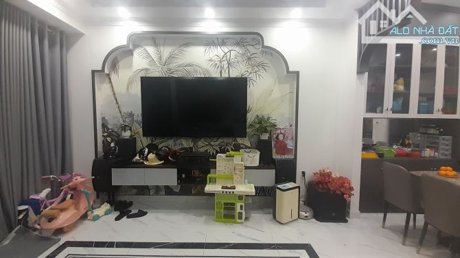 BÁN NHÀ TRẠI LẺ, KÊNH DƯƠNG, LÊ CHÂN, HP. 3 TỶ, 50M2, 4 tấng - 2
