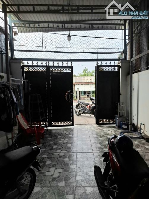 Sân để xe hơi 5x20m ❌️Bán nhà Mặt tiền Hóc Môn❌️Lê Thị Hồng Gấm  giá 4 tỷ 8 - 2