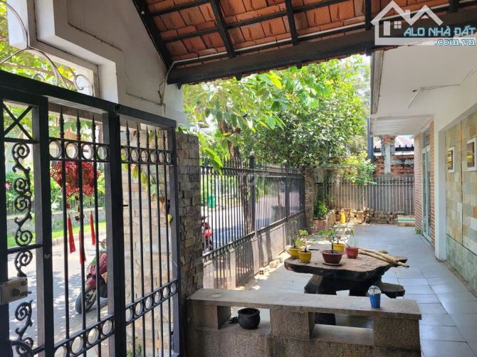 Cho thuê biệt Thự Khu Compound Nguyễn Văn Hưởng Phường Thảo Điền Quận 2 - 2