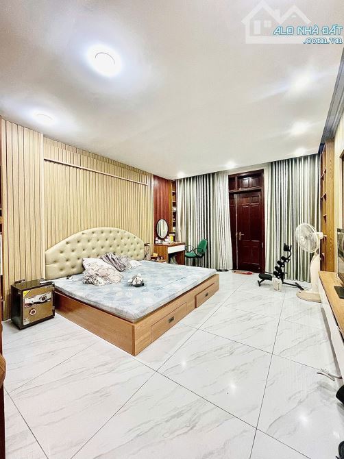 BÁN NHÀ PHỐ THÁI HÀ. 45M2, MT4M, VIP NHẤT QUẬN. THOÁNG TRƯỚC SAU. NHỈNH 15 TỶ - 2
