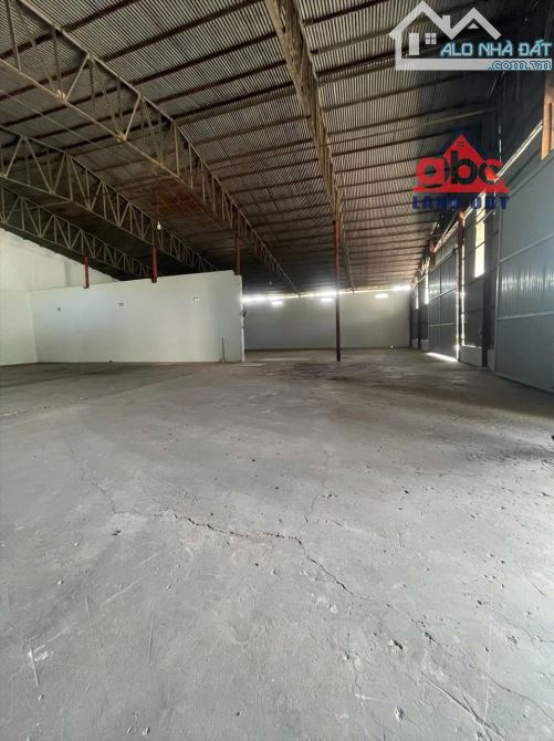 Cho thuê xưởng 1600m2   Gần Đường Hoàng Văn Bổn 100M - 2