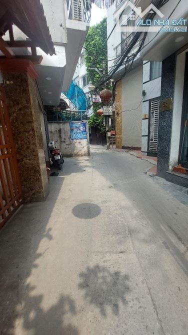 CHỦ KẸT TIỀN CẦN BÁN GẤP TĂN HỘ DÒNG TIỀN 41m1 GIÁ HƠN 8 TỶ TẠI THANH XUÂN - 2