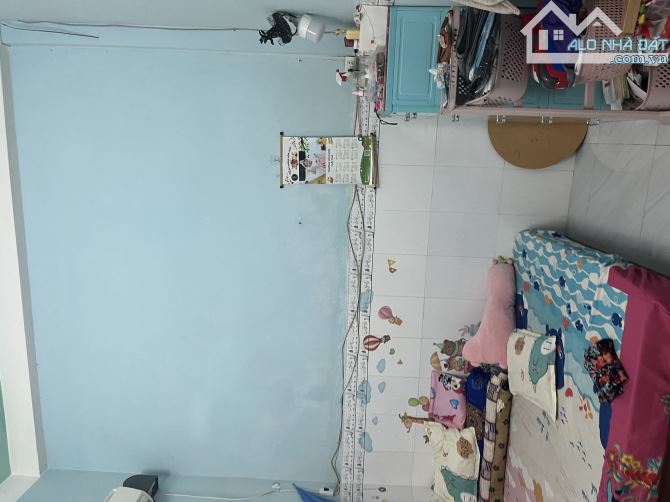 Bán Nhà 2 Tầng Đường kinh doanh hoàng văn thụ. Dt 90m2 ngang 5m. Giá 8tỷ xx. Đông nam - 2