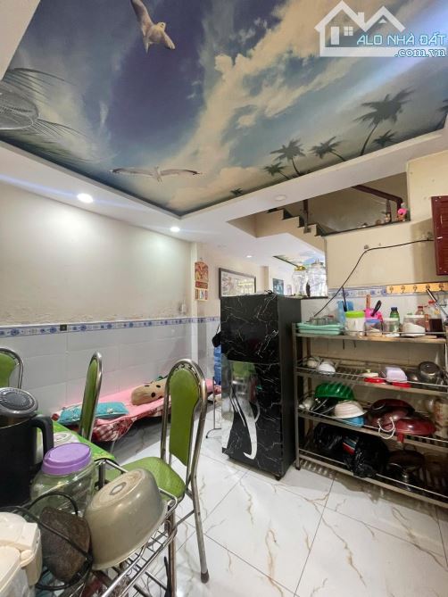 BÁN NHÀ ĐẸP  VÀO Ở NGAY  KHU TÊN LỬA  HẺM 6M THÔNG DÒNG TIỀN 12TR/TH HƠN 3 TỶ - 2