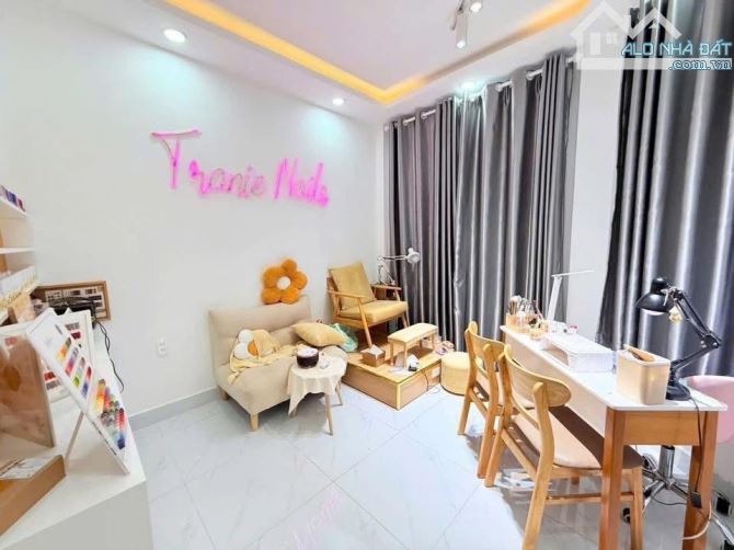 Bán Nhà Bình Thạnh,Hoàng Hoa Thám - Nhà Đẹp 4 Tầng - DT 40m2 - Full Nội Thất - Nhỉnh 6 tỷ - 2