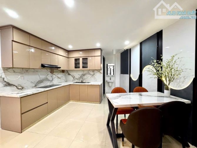 Bán Gấp Nhà Mới có Nội Thất cạnh Nguyên Hồng G.Vấp 4tầng 230m2 hơn 6tỷ hẻm 3m cách MT 50m - 2