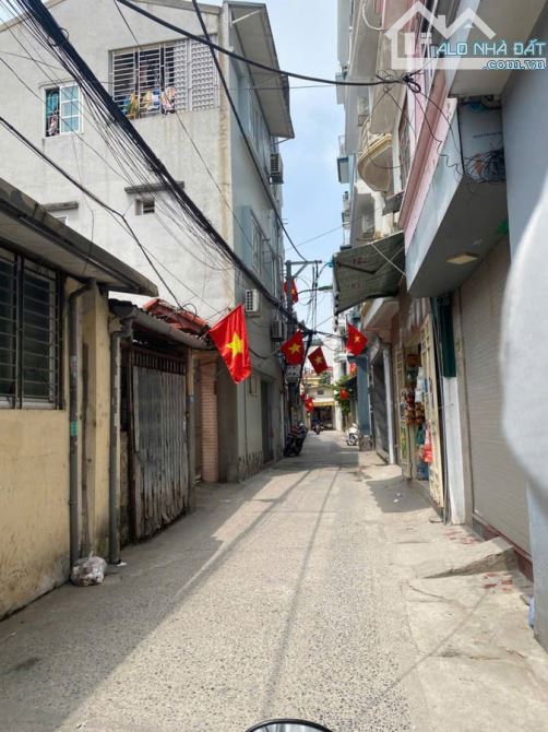 Nhà Dân Xây 4 Tầng Rộng Rãi - Gần KĐT Ngoại Giao Đoàn - Khu Dân Trí Cao Yên Tĩnh - 2