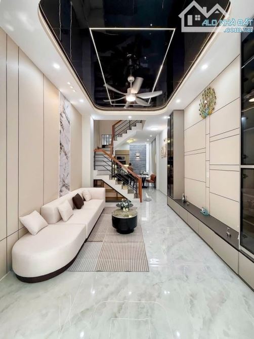 BÁN NHÀ HOÀNG HOA THÁM, GÒ VẤP - HẺM XE HƠI  - 4 TẦNG - 52M2 - 4PN - CHỈ 8,38 TỶ - 2