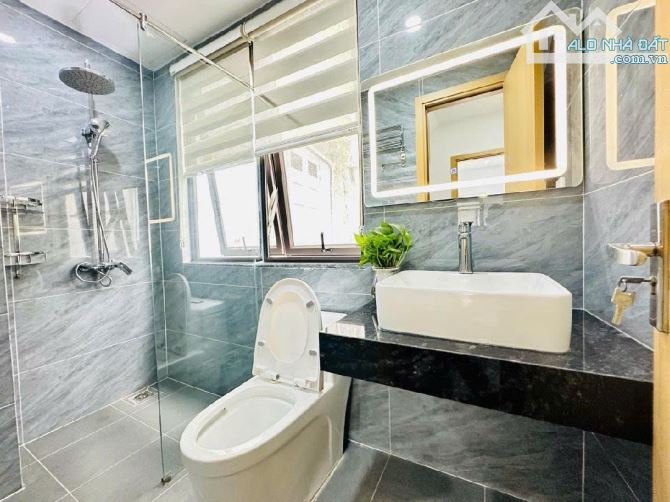 Nhà Đẹp Phân Lô Ngọc Khánh Ba Đình Vuông Vức Thang Máy - 1