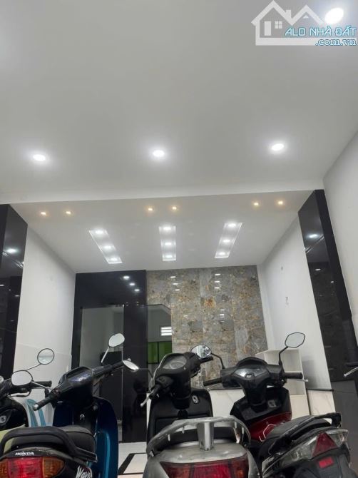 NHÀ 2 MẶT TIỀN ĐÔNG THẠNH KINH DOANH BUÔN BÁN TỐT. 68M2 6,3 TỶ. - 2