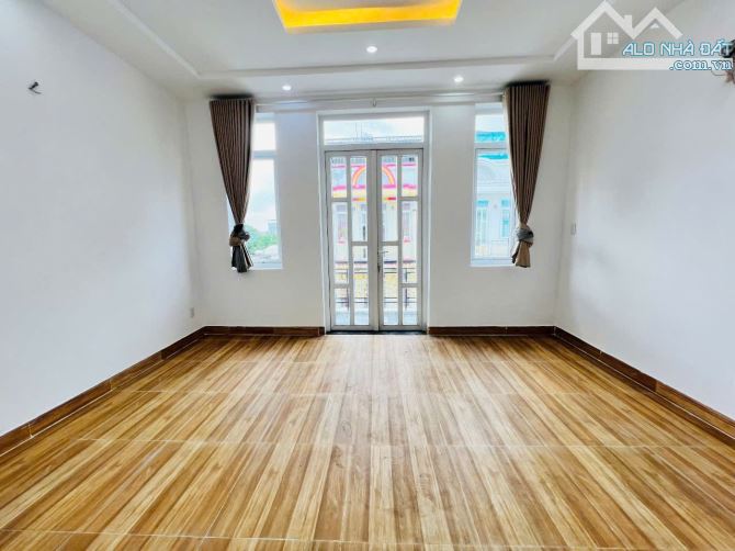 🍓 NHÀ 4 tầng hẻm 8m,khu phân lô Đồng bộ,đường HÀ HUY GIÁ, phường THẠNH XUÂN, Q12 ,dt 70/9 - 2