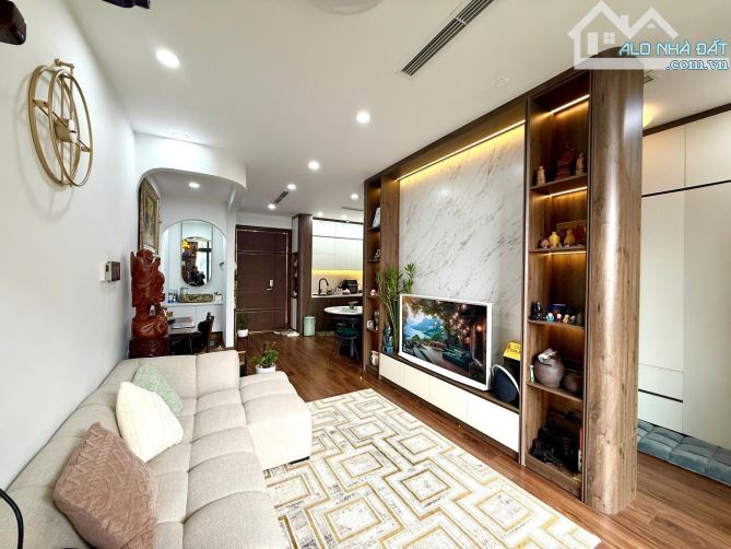 BÁN CĂN HỘ TOÀ SUN GRAND CITY THUỴ KHUÊ - 50M2 - FULL NỘI THẤT ĐẲNG CẤP - 5.75 TỶ - 2