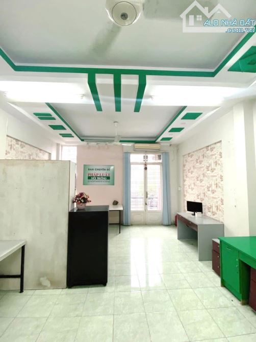 PHẠM VĂN BẠCH ĐƯỜNG 10M - 5M x 16M - 4 TẦNG BTCT - 7PN/7WC - THU NHẬP 40TR/THÁNG . - 2
