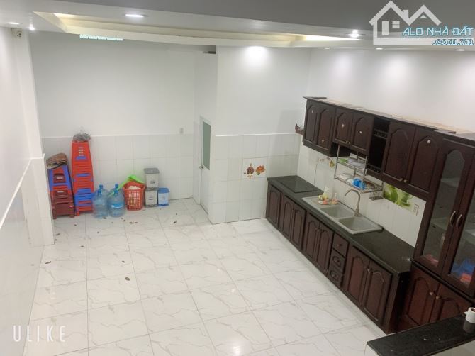 Hẻm 10m thông, 4 tầng, 4,5m x 17m, kinh doanh tốt, ngay chợ Hạnh Thông Tây, Quang Trung - 2