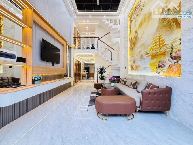 CHỦ KẸT TIỀN CẦN BÁN NHÀ ĐƯỜNG NGUYỄN TRỌNG TUYỂN, PHƯỜNG 8, PHÚ NHUẬN - GIÁ:4TỶ840/66,8M2 - 2