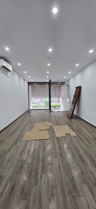 BÁN NHÀ MẶT PHỐ LẠC LONG QUÂN 70m2x6T THANG MÁY -MT 5m - 50 TỶ -1 MẶT NGÕ ÔTÔ - KINH DOANH - 2