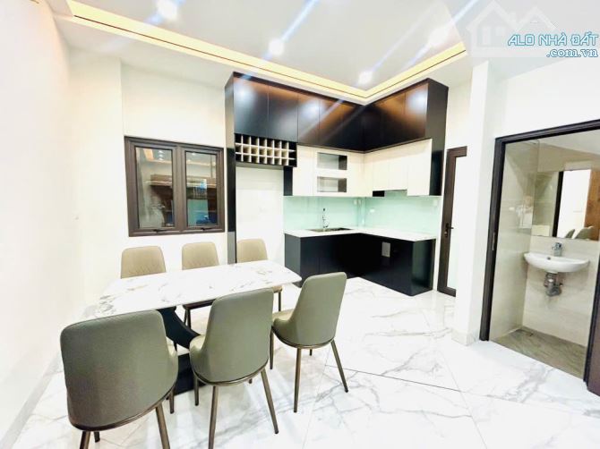 BÁN NHÀ TRẦN KHÁT CHÂN, SÂN CỔNG ĐỂ XE, 5 TẦNG DÂN XÂY, 65M2 GIÁ CHỈ 9,9 TỶ - 2