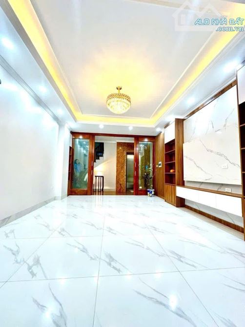 Rẻ nhất tầm giá – Phố Văn Cao, Ba Đình. Nhà mới thang máy 6 tầng x 35m, giá 7.5 tỷ - 2