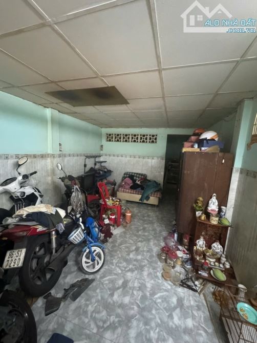 Bán nhà ngay Lê Văn Quới, BHHA, Bình Tân, 40m² (3.6 x 11) x 2 tầng, Chỉ hơn 3tỷ58. - 2