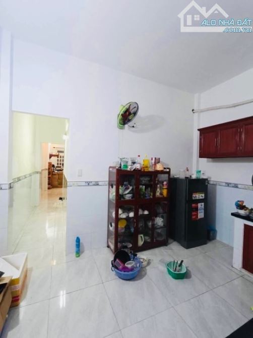 Hẻm xe tải thông, 2 tầng, 72m2, gần chợ Phạm Văn Bạch, Trường Chinh, nhà ga T3 sân bay - 2