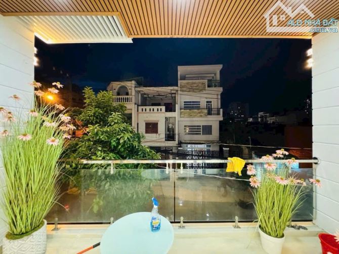 MẶT TIỀN PHẠM HỮU LẦU Q7 - 5 LẦU - 72m2 - 5x16m- GIÁ 15.9 TỶ - 2