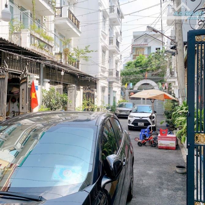 Bán nhà Hà Huy Giáp, Q12, xe hơi tới cửa, 71m2, 4 tầng, 4PN, chỉ 5.2 tỷ. - 2