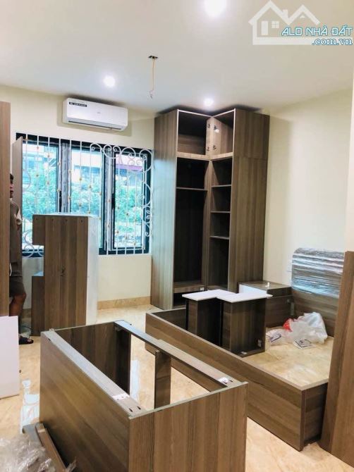 Bán nhà Ngọc Lâm, 32m2, 5 Tầng Thang máy , 8 tỷ - 2