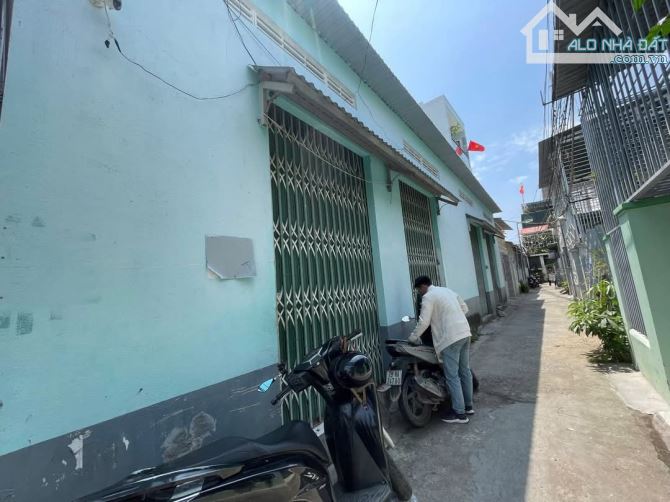 Ban lô góc hẻm LHP Phước Long 2,8t - 2
