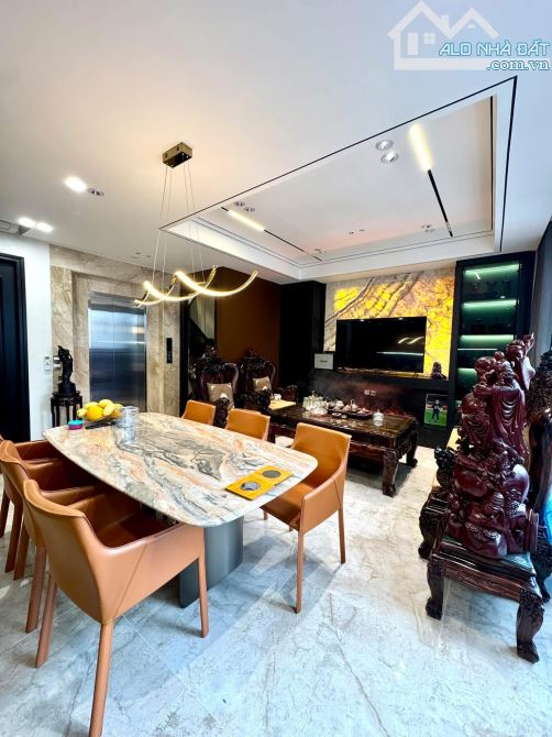 Bán nhà phân lô - Ô tô tránh phố Đỗ Quang 94m 7T thang máy MT7.5m 48 tỷ - 2